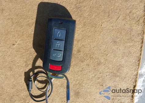 2024 Mitsubishi Eclipse Cross Se S-Awc/Sel S-Awc z USA, uszkodzony, nr VIN JA4ATWAA7RZ034218